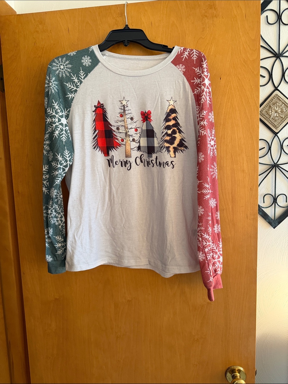 Shein Merry Christmas Graphic Long-Sleeve Tee - Red, Green, White